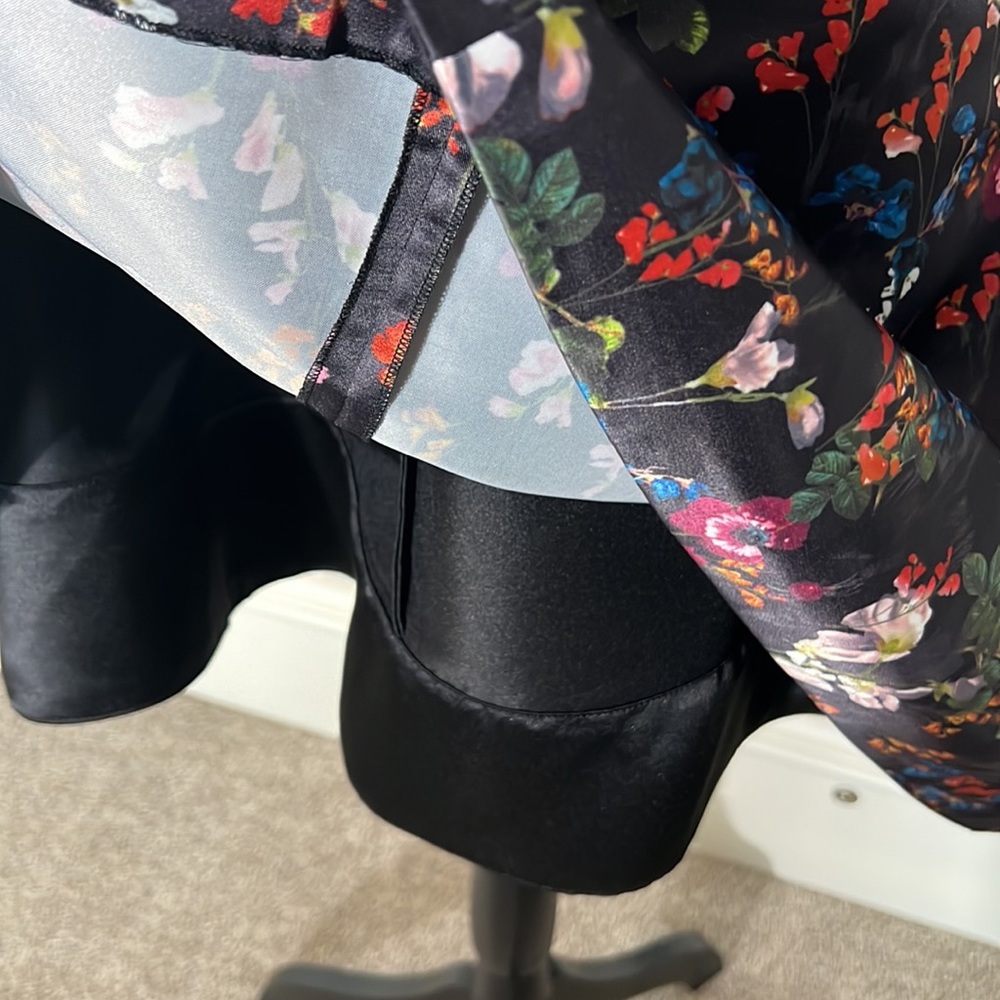 Like New Alice & Olivia Dress - Picture 7 of 9